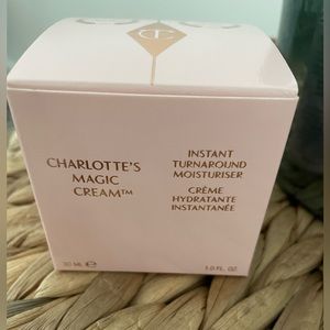 CHARLOTTE'S MAGIC CREAM
